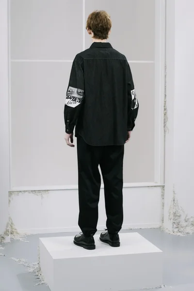 Look 16